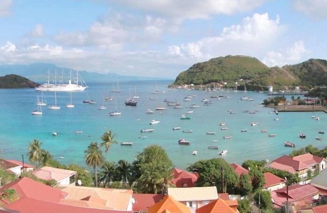 Les Saintes Terre De Haut: Accommodation with an exceptional view of the Baie des Saintes