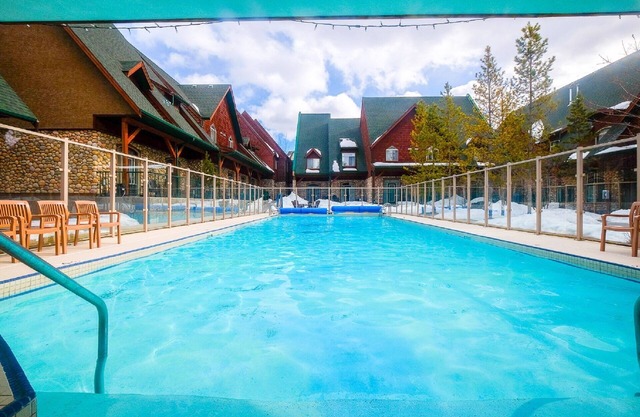 ☀Let the Mountains Heal Your Soul☀ - 2bed/2bath-8 guests Mystic Springs Chalet!