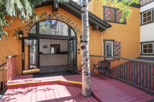 Lift House Lodge, Pet Friendly, Premium Studio Condo