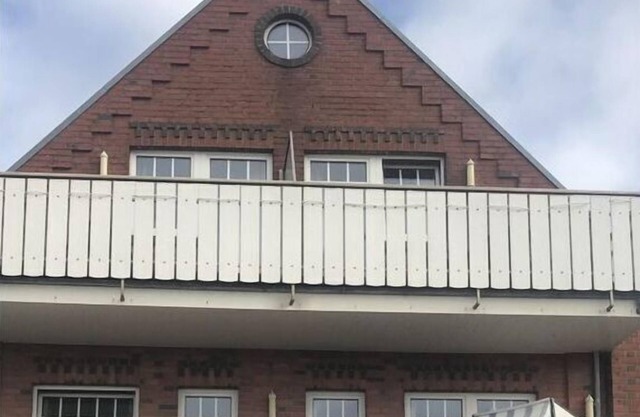 Lighthouse Modern Retreat