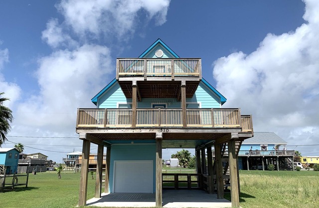 Like New! Lovely Beachhome!😍