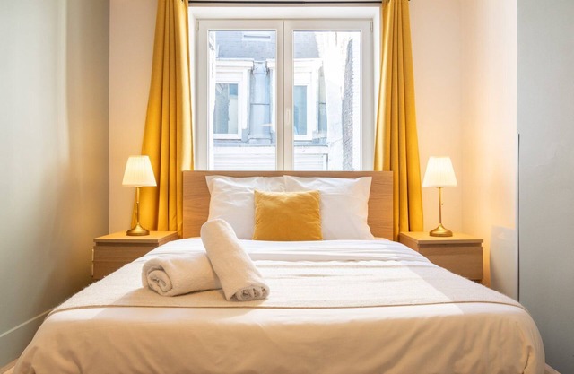 Lille Centre: 2bed 2bath apartment!