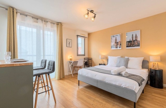 Lille Hypercentre equipped studio for 2 people!