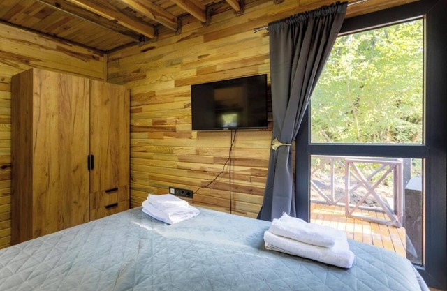 Lion's Forest 10bedroom combined Villa