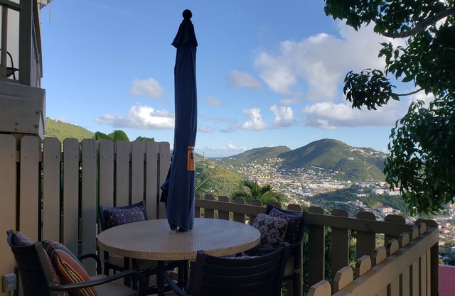 Little Indigo Apartment #1 - Island Living with Amazing Views