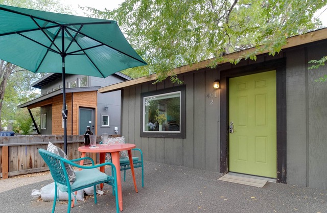 Little Lava, IN Downtown Bend, AC, 100+mbps Wifi, Bikes, Walk Everywhere