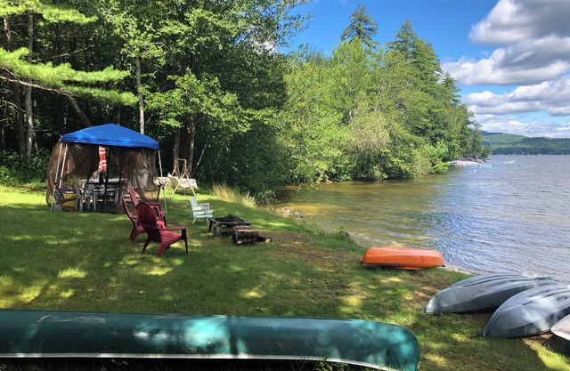 Little Loon Cottage and Beach on Webster Lake