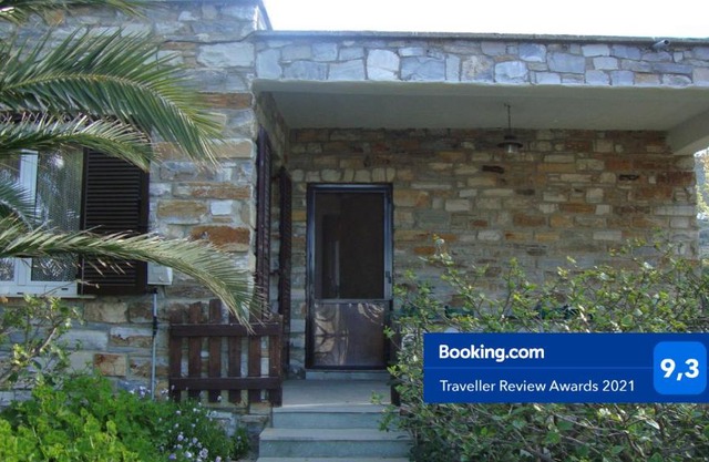 Little Stone House near the Beach