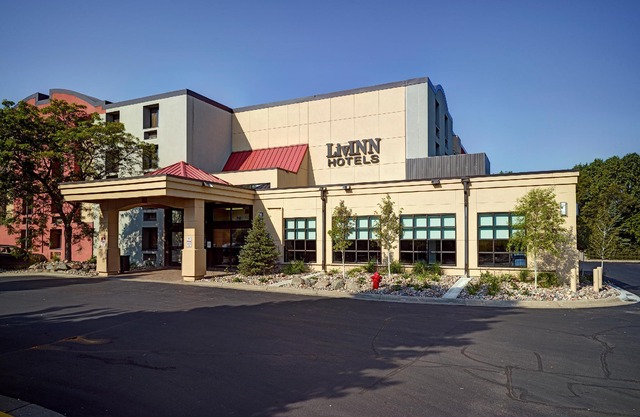 Livinn Hotel Minneapolis South / Burnsville