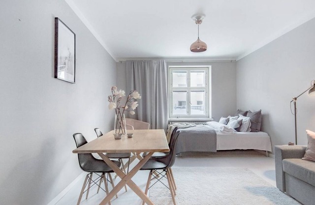 LK69 · Stylish City Home