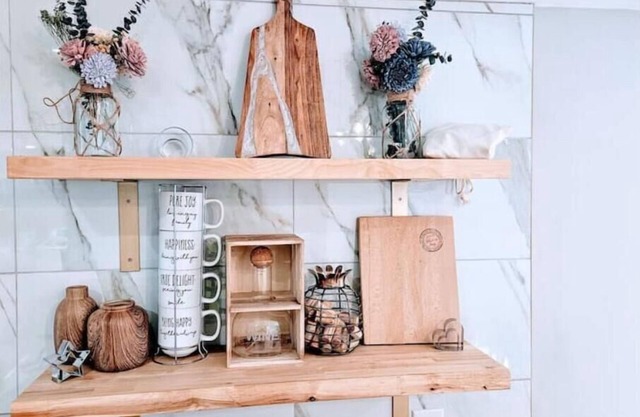 Located close to shops & restaurants, near the Corning Optical Comm Building