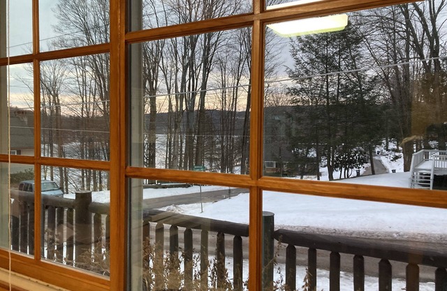 Located on Lake Wallenpaupack. Book 2 nights get 1 free. Contact me for details.