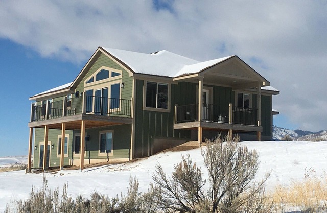 Located on the quiet hillside with majestic views of the mountains and valleys.