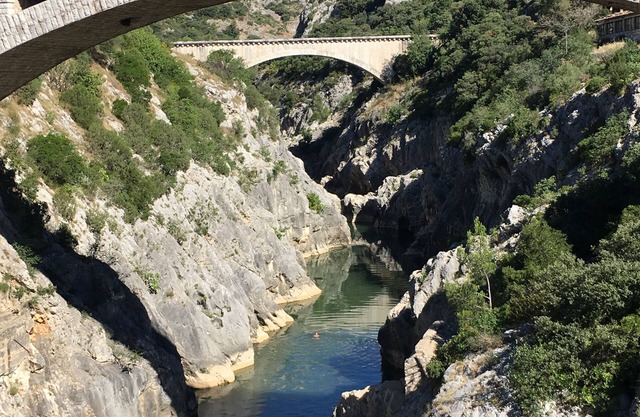 Location in the heart of a charming small village of potters