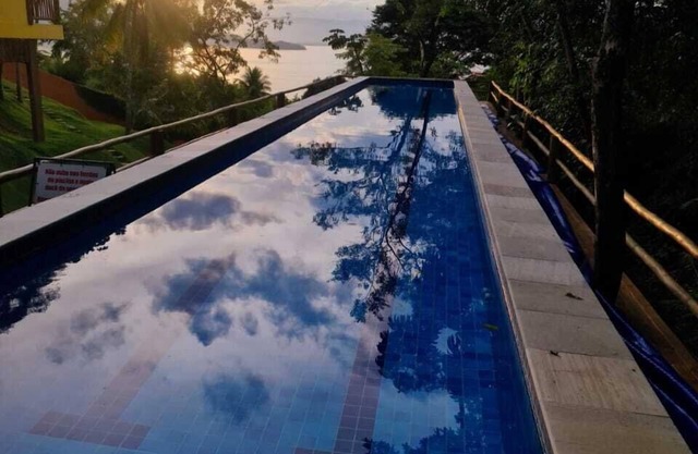 Loft apartment, with pool and sea view!