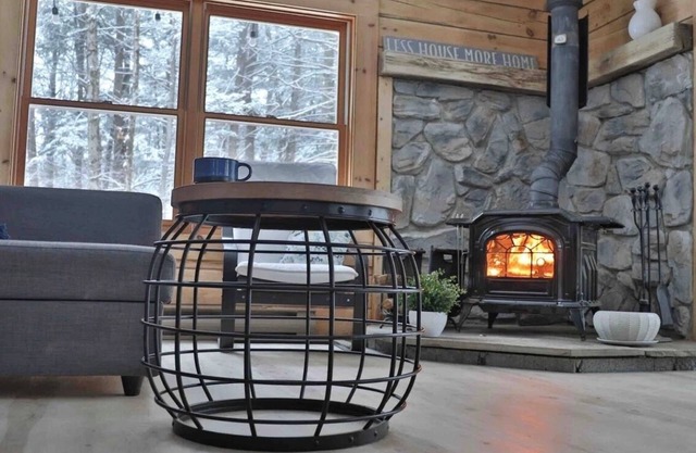 Log Cabin with Modern Amenities