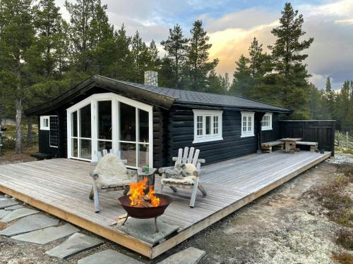 Log Cabin With Views Of Rondane Mountains