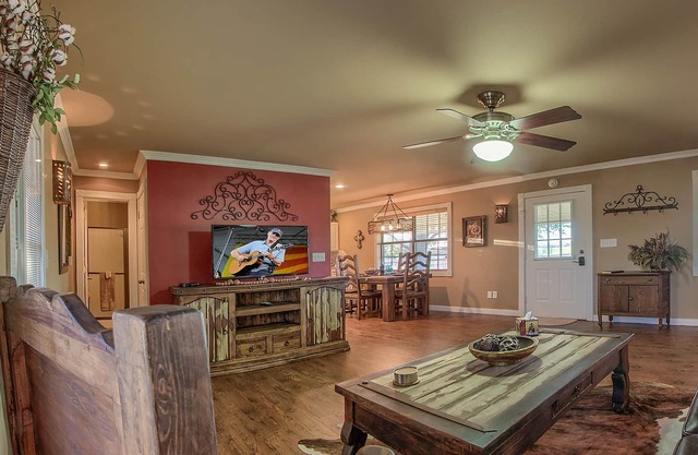 Lone Star Cabin No.1~ Texas Hill Country