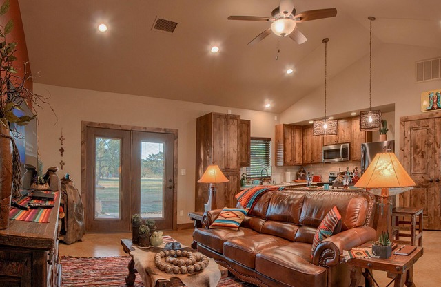 Lone Star Cabin No. 7 ~ Texas Hill Country