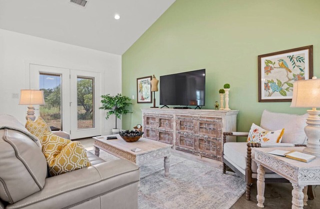 Lone Star Cabin No. 11