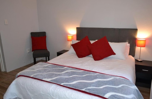 Lonehill Arnheim- Cottage 1