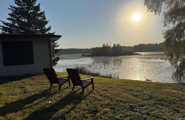 Long Lake Retreat - Cottage in Burlington, WI