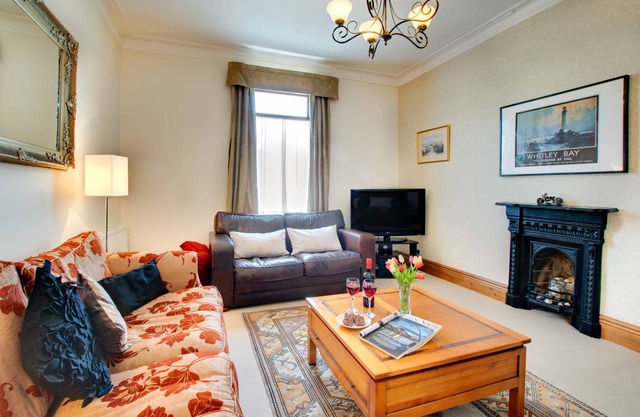 Longsands Lodge