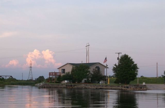 Look no further, this location has it all, including private boat launch