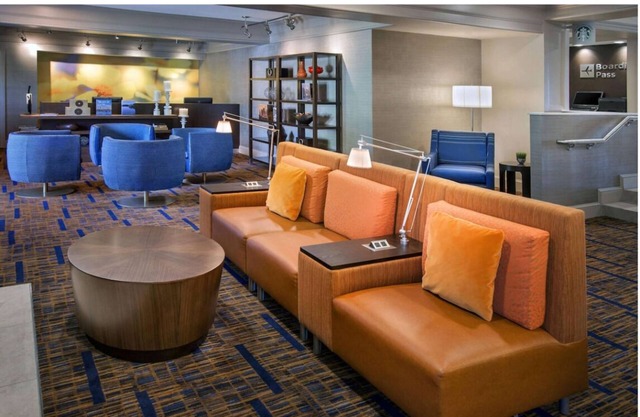 Look No More! FREE Parking, Pets Allowed, Close to USS Constitution Museum!