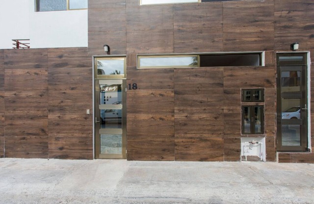 Lorena Saade Sainz propierty