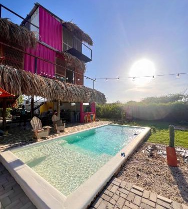 LOVE en Mojarra Beach Salinas del Rey