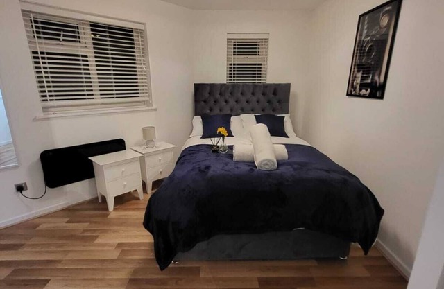 Lovely 2-Bed Apartment in Grays