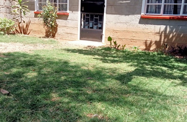 Lovely 2 bedroom house with a front & back yard and in the heart of Nanyuki Town