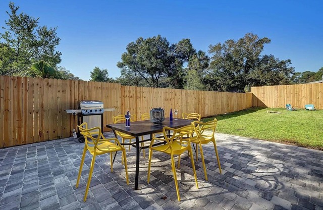 Lovely 3-bedroom house with AC in St. Augustine