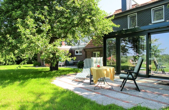 Lovely apartment for 2 guests with WIFI, TV and patio