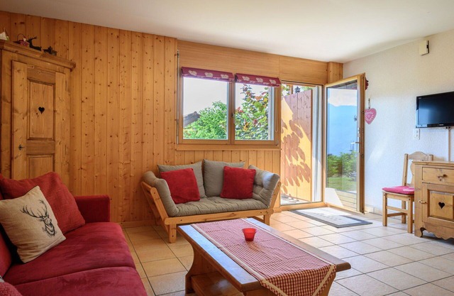 Lovely apartment for 4 guests with WIFI, TV and terrace