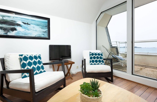Lovely apartment for 4 guests with WIFI and balcony