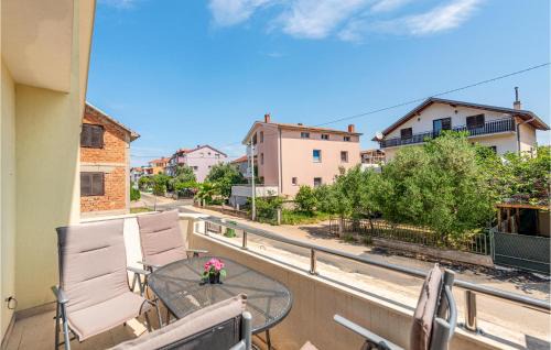 Lovely Apartment In Zadar With Wifi