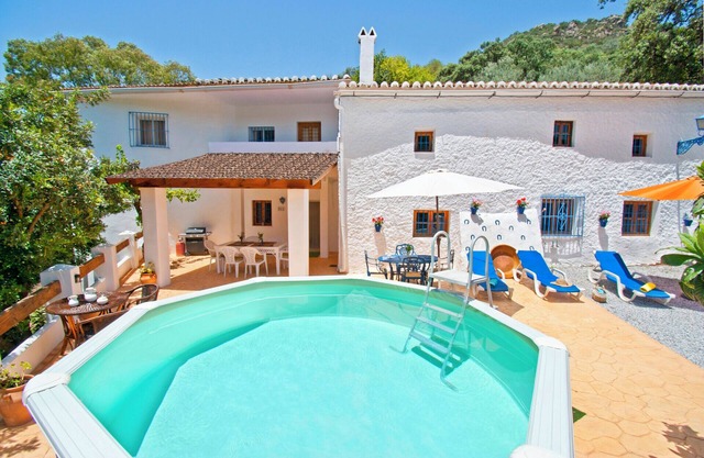 Lovely country house near Comares (6p). RELAX, ENJOY AND DISCONNECT.