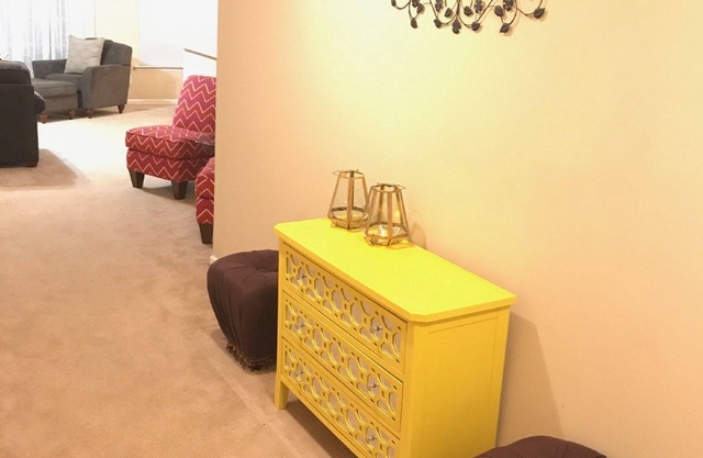 Lovely Gated community 3 bedroom 2.5 bath w/Garage