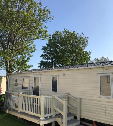 Lovely Holiday Caravan, great location - Pebble Bank, near Chesil Beach