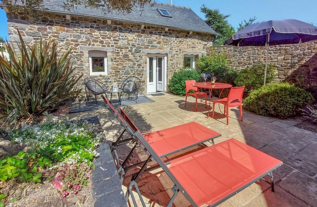 Lovely home in Plérin with WiFi