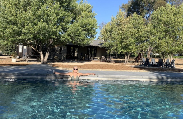 Lovely large property near charming Sonoma Square, Napa Valley and all wineries