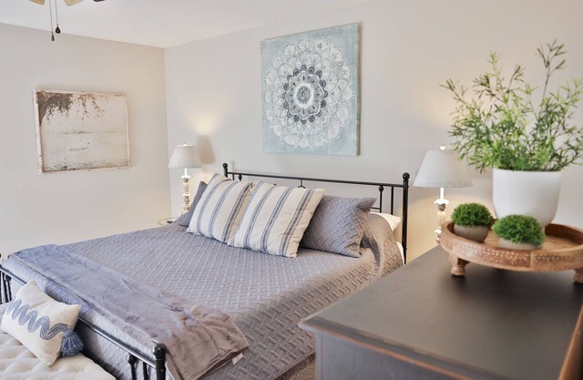 Lovely Lindale Home w/Gameroom!