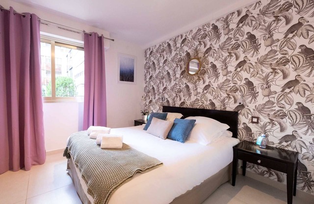 Lovely Riviera 5F - One Bedroom Apartment, Sleeps 4