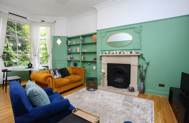 Lovely spacious 2 Bed Flat