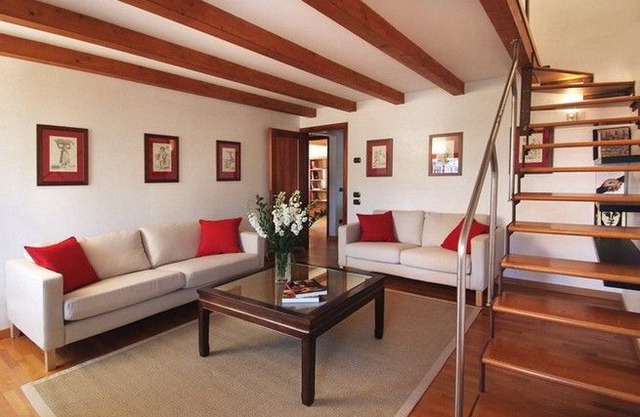 Lovely three bedrooms overlooking a beautiful canal