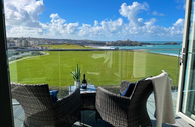 Lowen, 1 Lusty glaze, Newquay, Cornwall