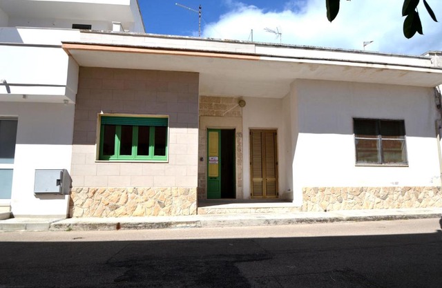 Luce holiday home with air conditioning for 5 guests