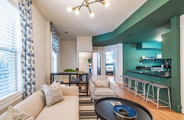 Lucky Green - A Bold 9BR/5BA w/Parking by Wrigley